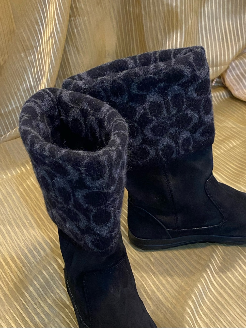 COACH Black leather Women's Boots with Patterned Wool Knit Cuff, size 8 - Picture 12 of 16